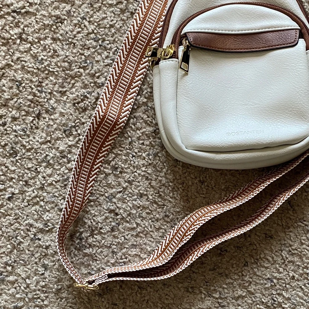 Women’s Stylish Bostanten Cream and Brown Sling Crossbody Purse (NWOT) - Picture 4 of 11